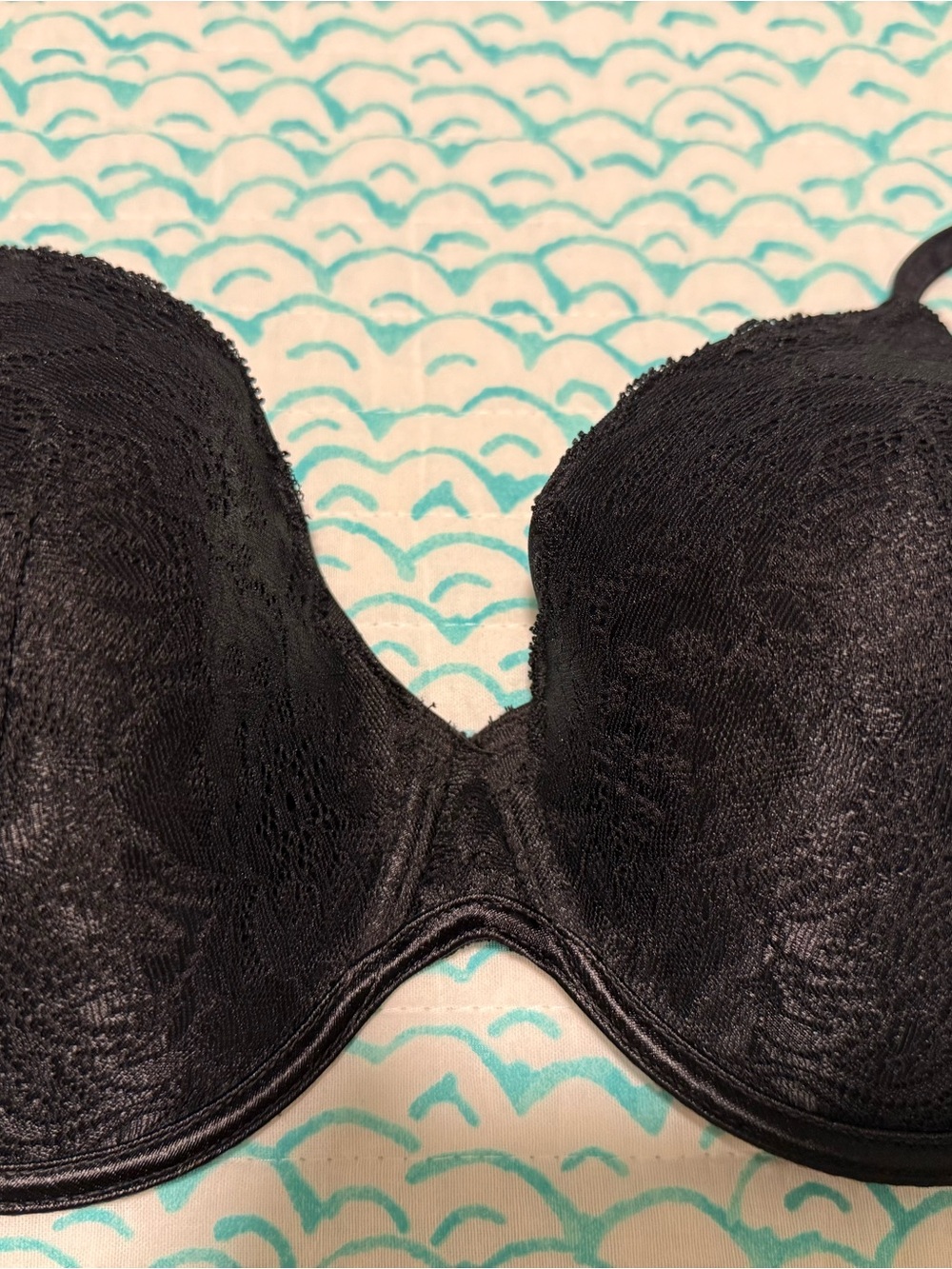 Warner's Unslippables Black Lace Underwire T-Shirt Bra